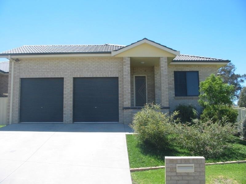 12 Conimbla Crescent, Tamworth NSW 2340