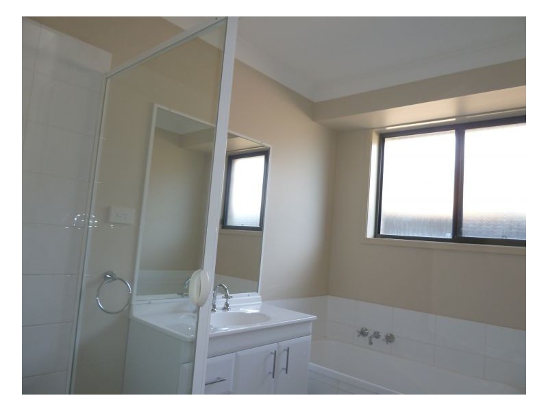 16 Rosella Avenue, Calala NSW 2340