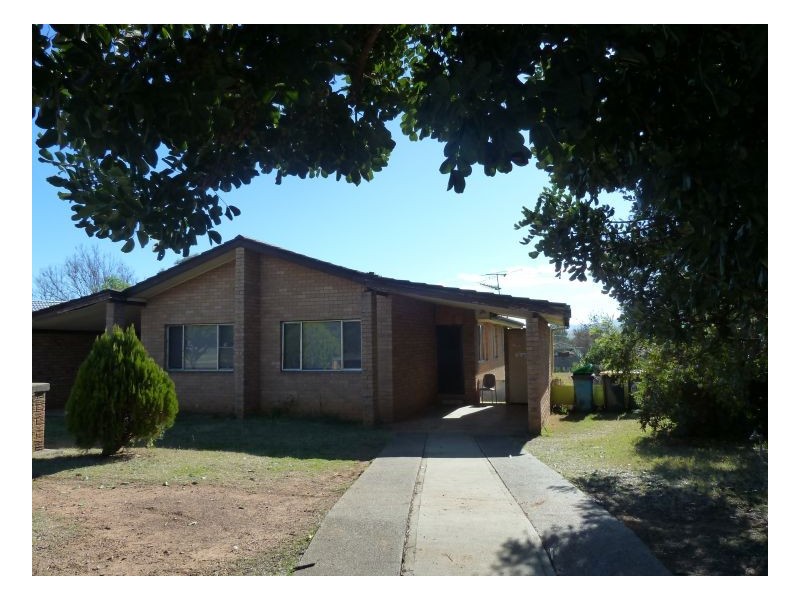 2/52 Petra Avenue, Tamworth NSW 2340