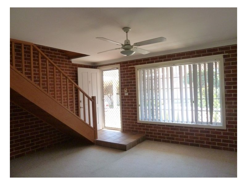 2/3 Gunn Place, Tamworth NSW 2340