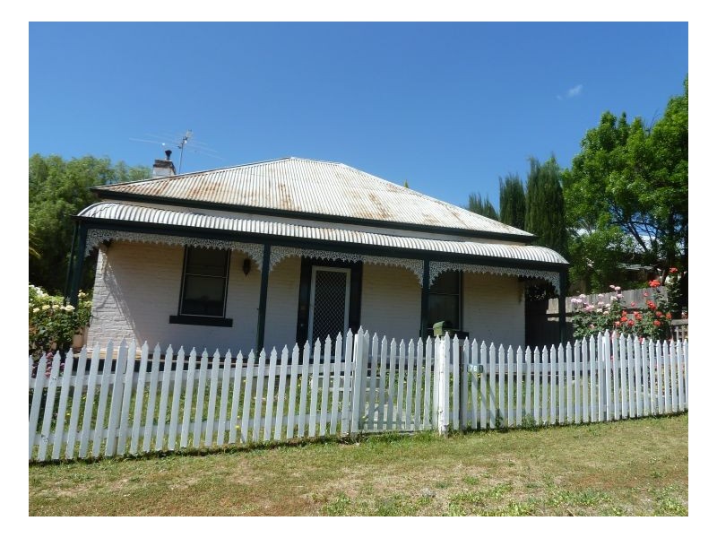76 Napier Street, Tamworth NSW 2340