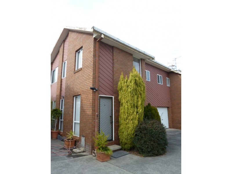 2/68 Piper Street, Tamworth NSW 2340