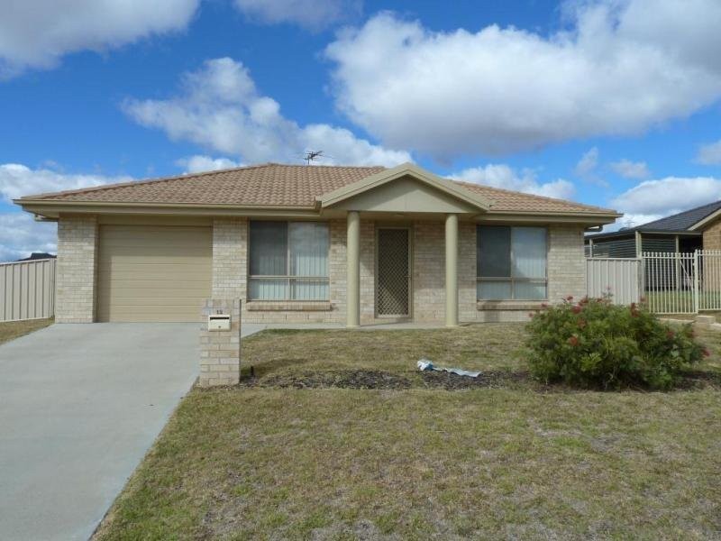 12 Falcon Drive, Calala NSW 2340