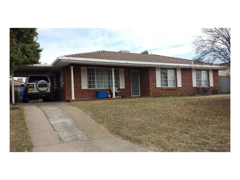 35 Carole Drive, Kootingal NSW 2352