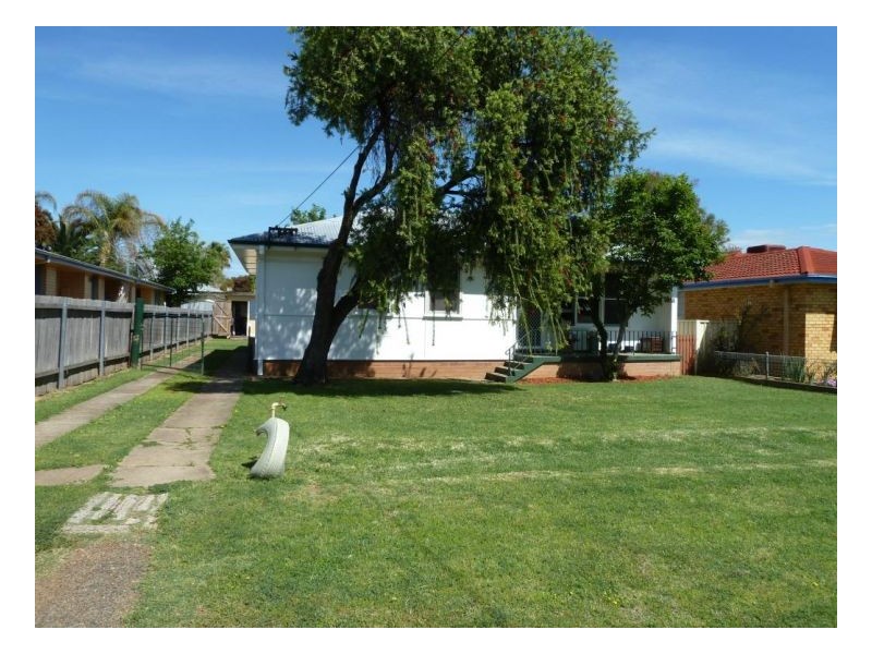 17 Edith Street, Tamworth NSW 2340