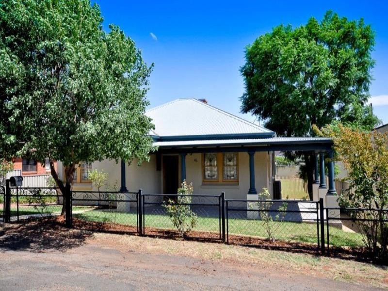 41 Rawson Avenue, Tamworth NSW 2340