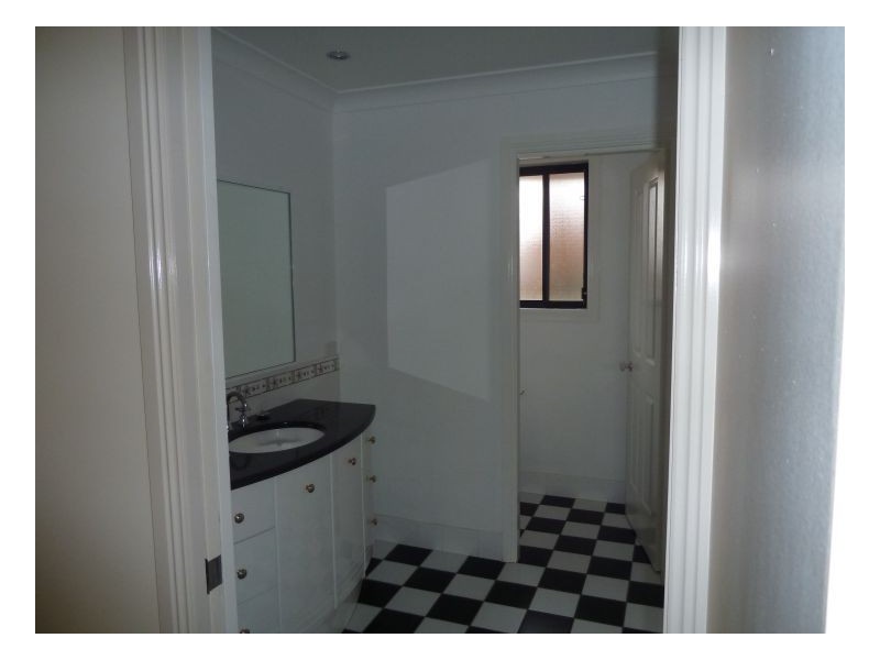 94 Glengarvin Drive, Oxley Vale NSW 2340