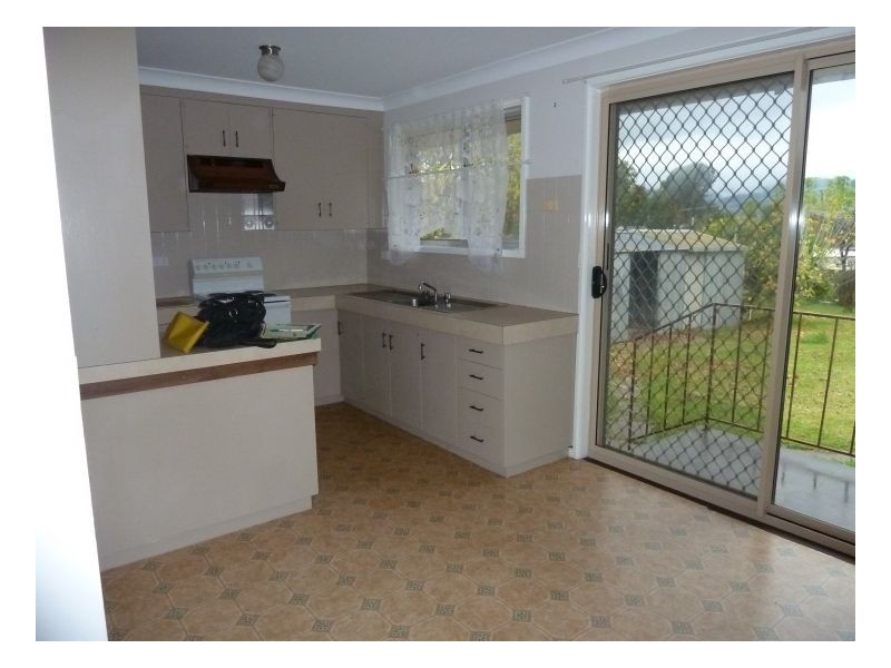 15 Dorothy Avenue, Kootingal NSW 2352