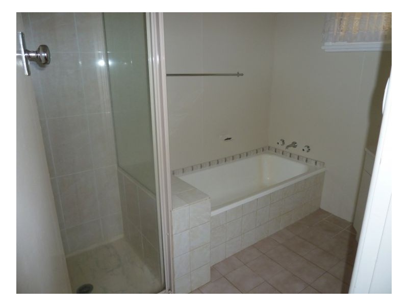 11 Erwin Street, Tamworth NSW 2340