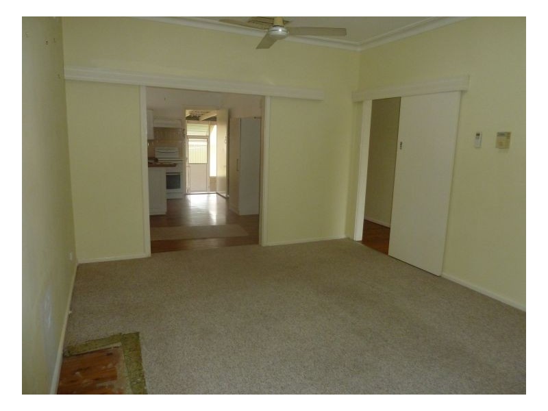 11 Erwin Street, Tamworth NSW 2340