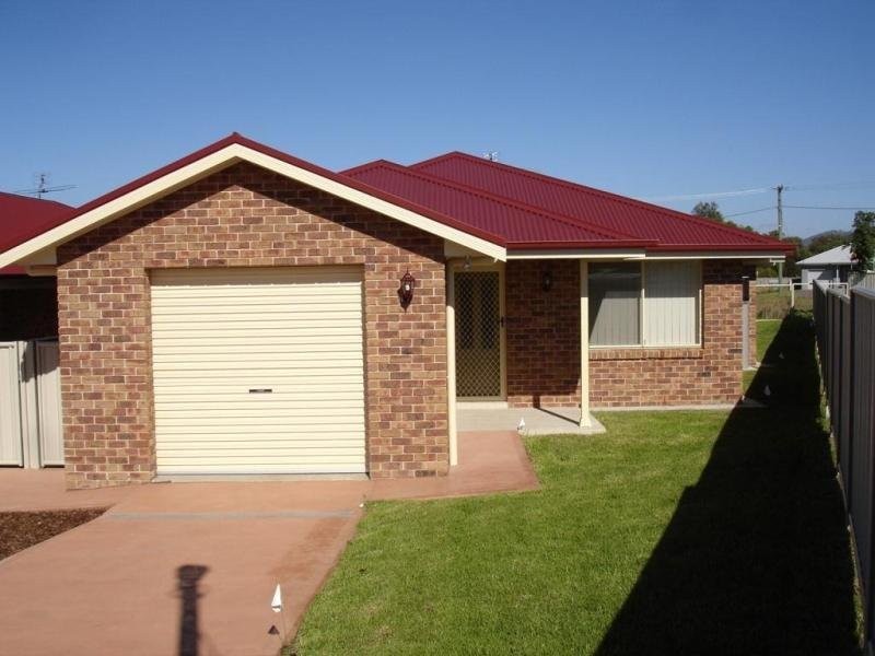 6A Iris Close, Kootingal NSW 2352