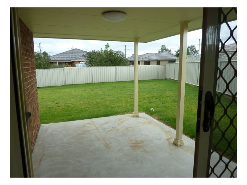 6A Iris Close, Kootingal NSW 2352