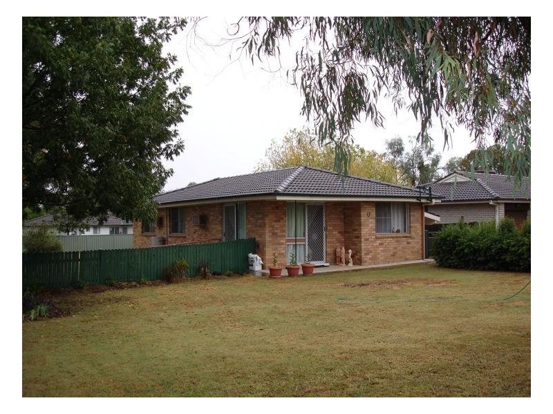 27 Merindah Avenue, Manilla NSW 2346