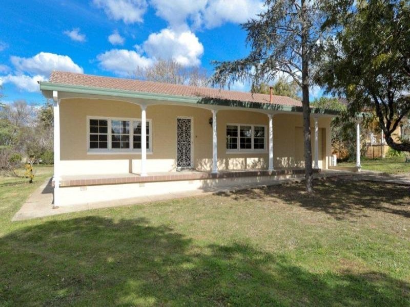 4 Darrel Road, Tamworth NSW 2340