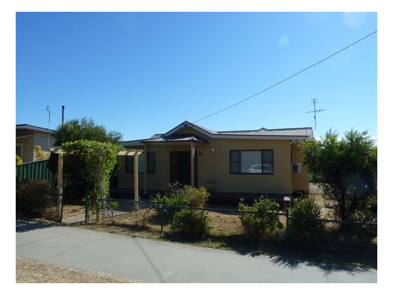 118 Robert Street, Tamworth NSW 2340
