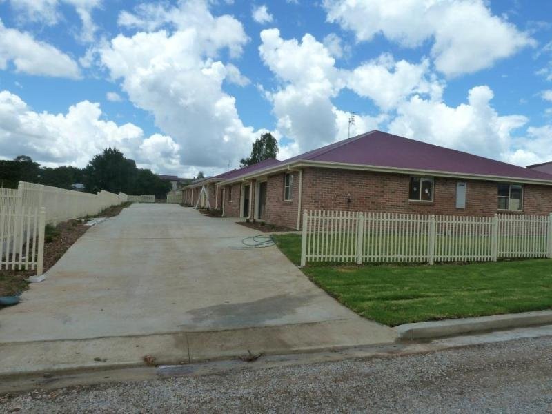 8/9-13 Thibault Street, Tamworth NSW 2340