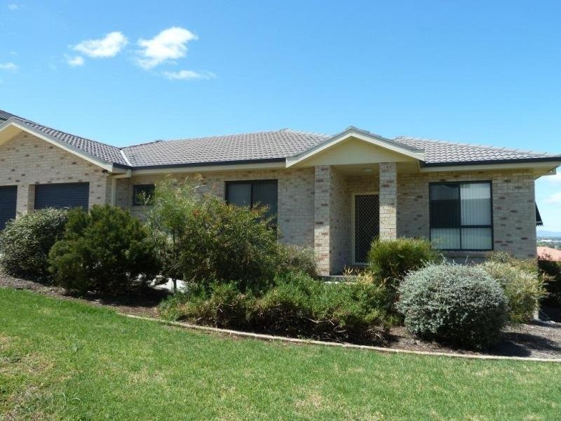 2 Wollemi Close, Tamworth NSW 2340