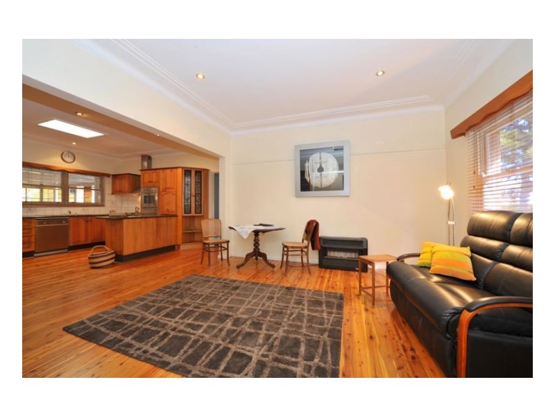 43 Roderick St, Tamworth NSW 2340