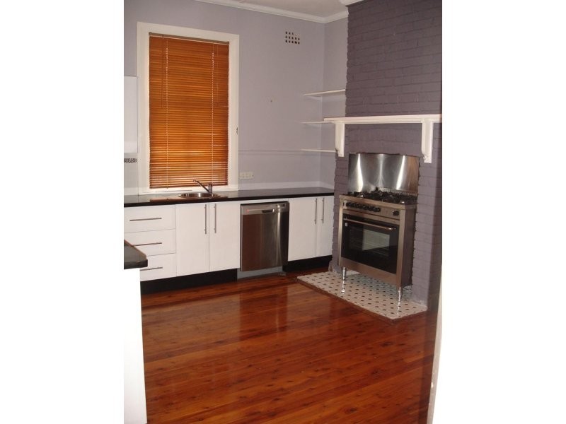 92 Crown Street, Tamworth NSW 2340