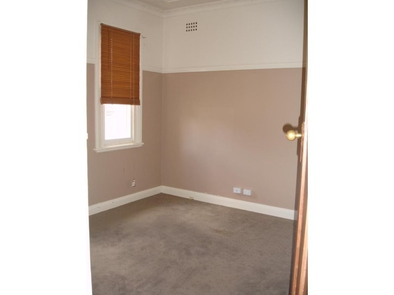 92 Crown Street, Tamworth NSW 2340