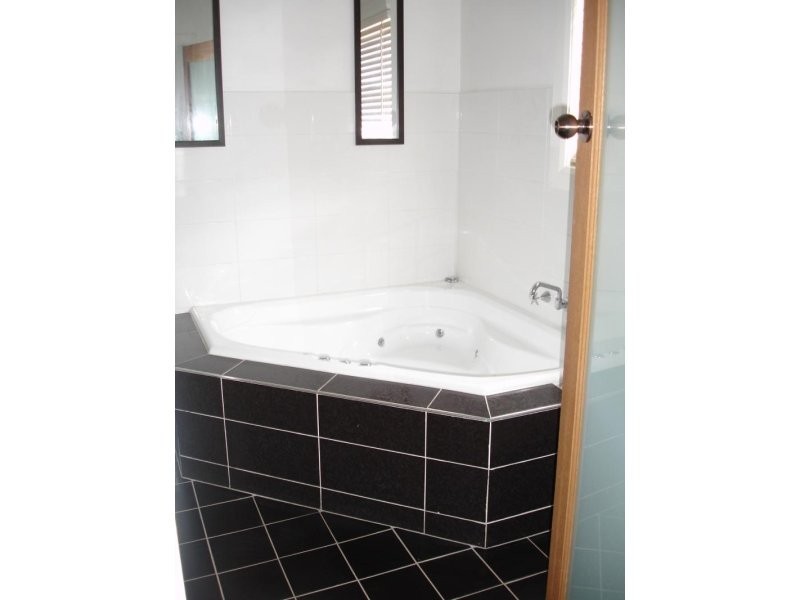 92 Crown Street, Tamworth NSW 2340