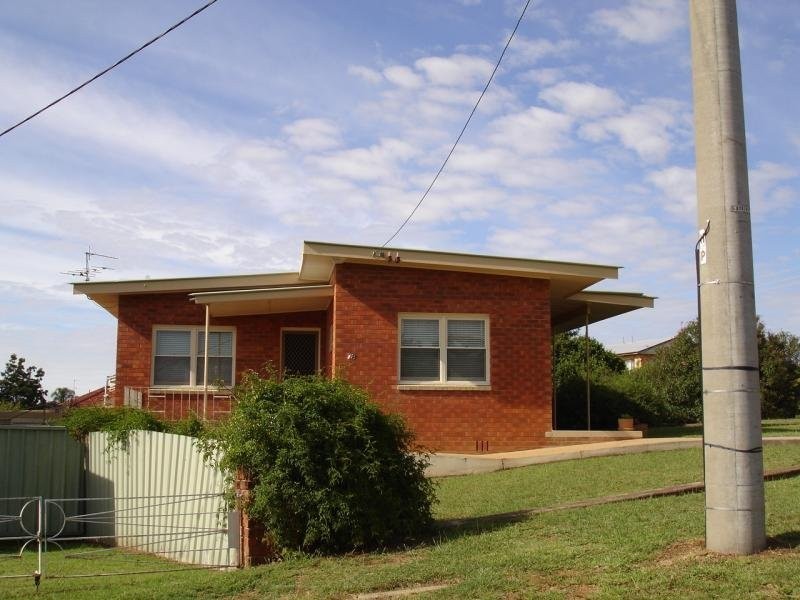 78 Mathews St, Tamworth NSW 2340