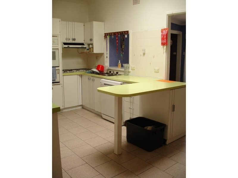 8 Patterson St, Tamworth NSW 2340