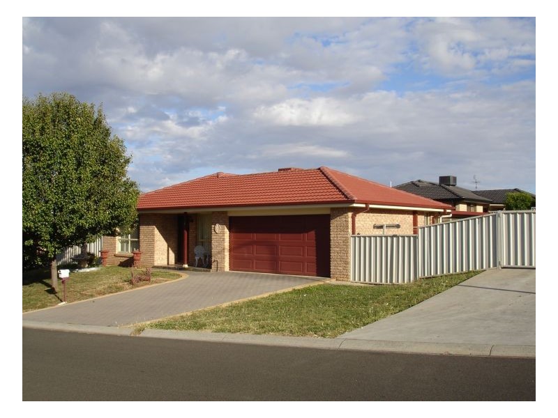 1 Fishermans Place, Tamworth NSW 2340
