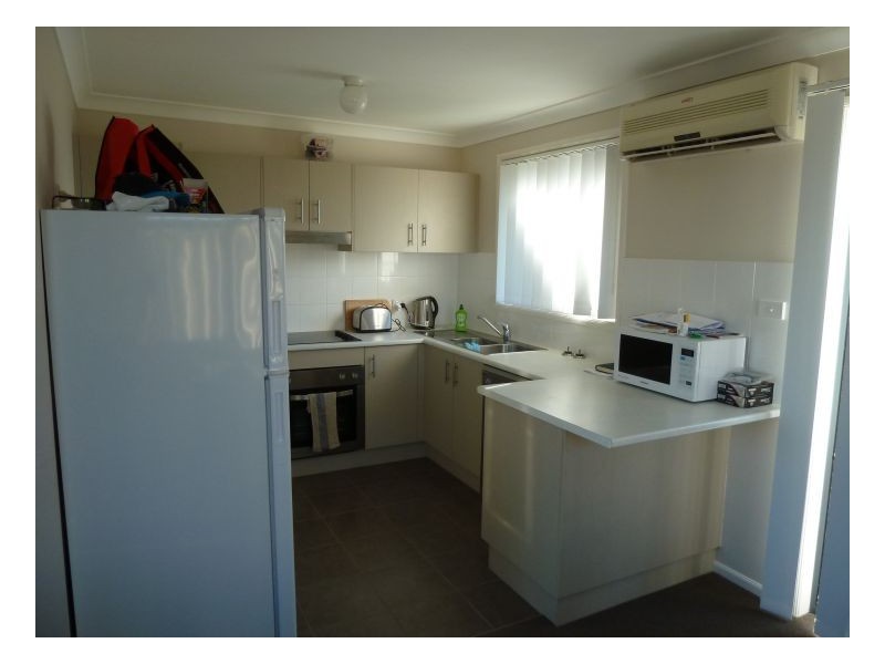 2/14 Rosella Avenue, Tamworth NSW 2340