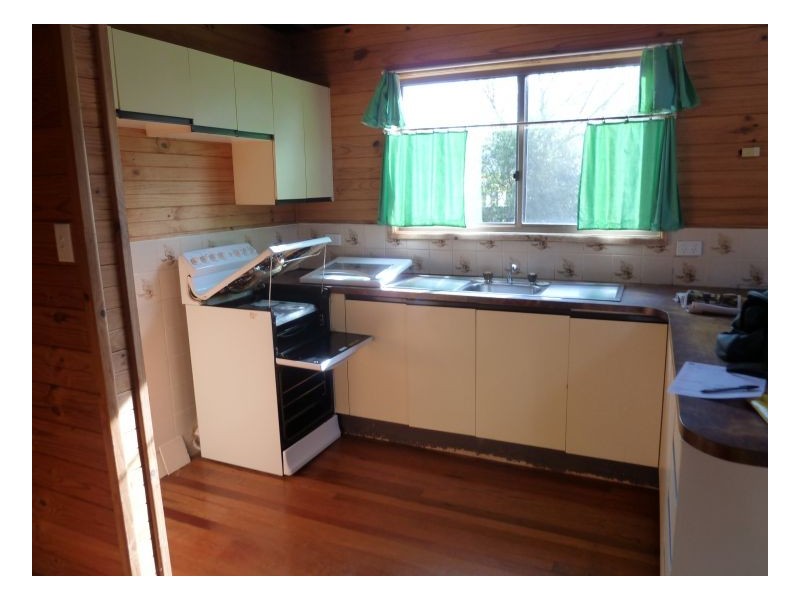 16 Boronia  Drive, Calala NSW 2340