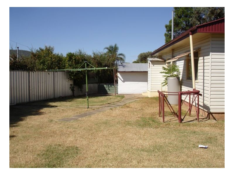 8 Florida Street, Tamworth NSW 2340