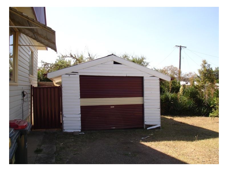 8 Florida Street, Tamworth NSW 2340