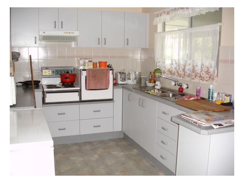 6 Privet Street, Kootingal NSW 2352