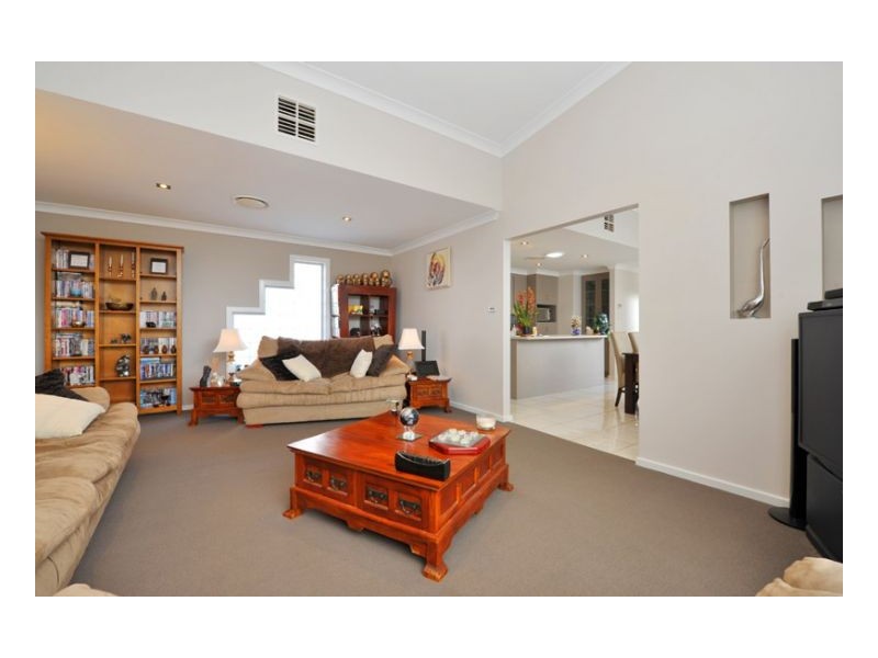 1/50 Peregrine Avenue, Tamworth NSW 2340