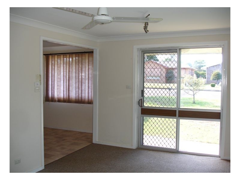 27 Merindah Avenue, Manilla NSW 2346