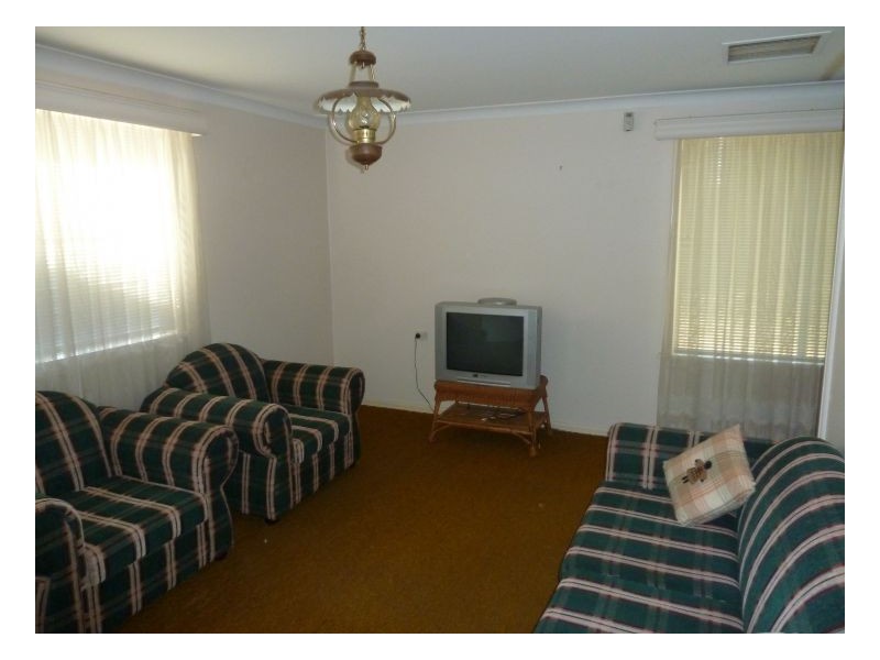 41 Kirkham Crescent, Oxley Vale NSW 2340