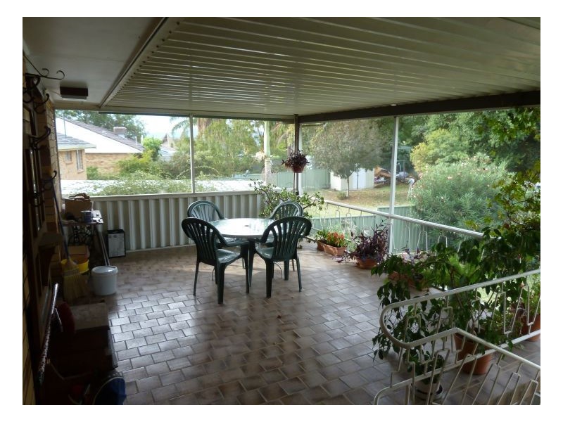 11 Minimurra Crescent, Tamworth NSW 2340