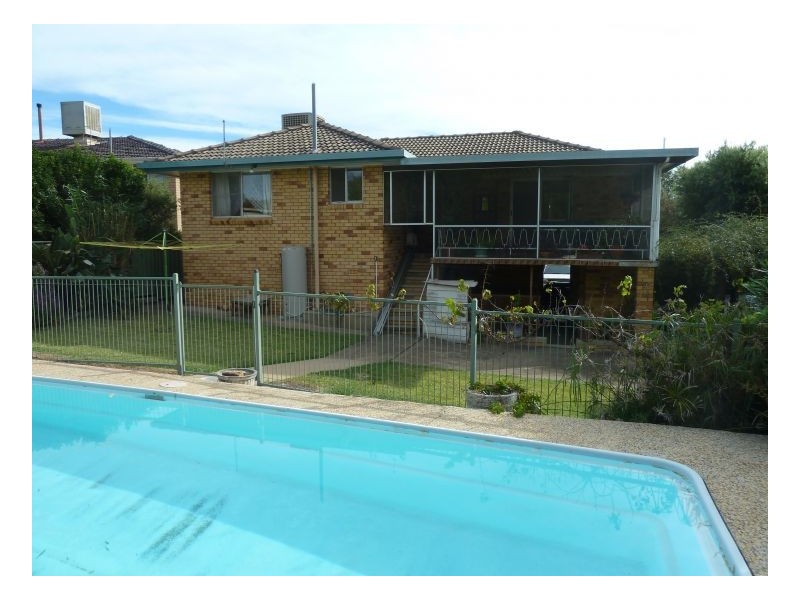 11 Minimurra Crescent, Tamworth NSW 2340