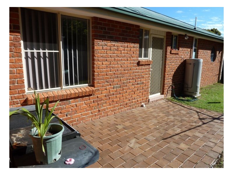 2/8 Curlew Crescent, Oxley Vale NSW 2340