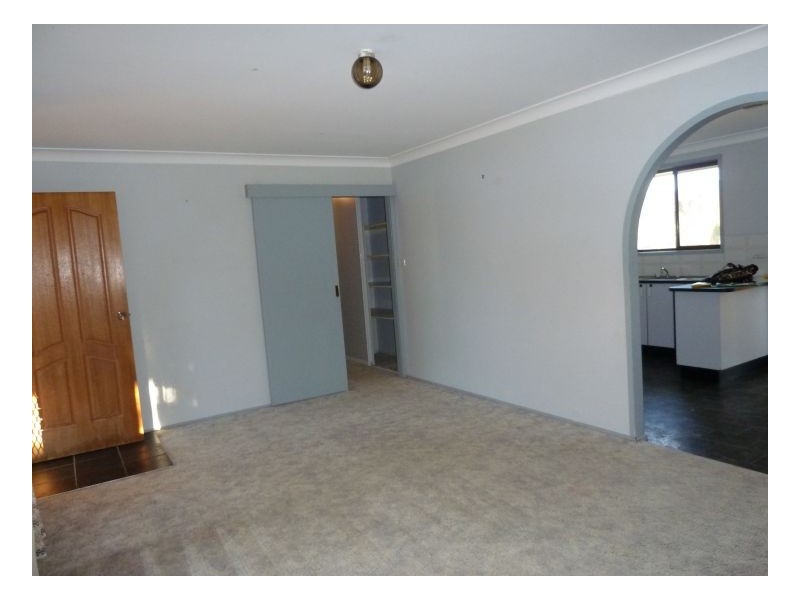 6 Willow Park Drive, Kootingal NSW 2352