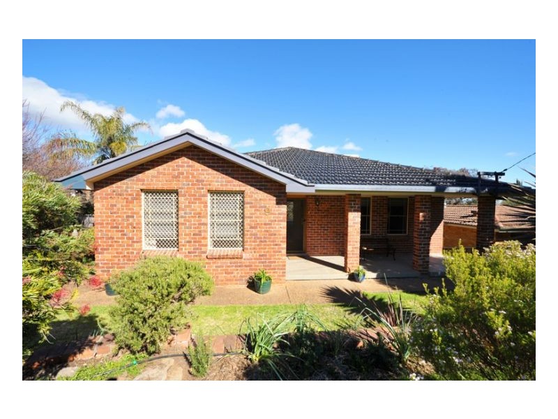 9 Shrewsbury Avenue, Tamworth NSW 2340