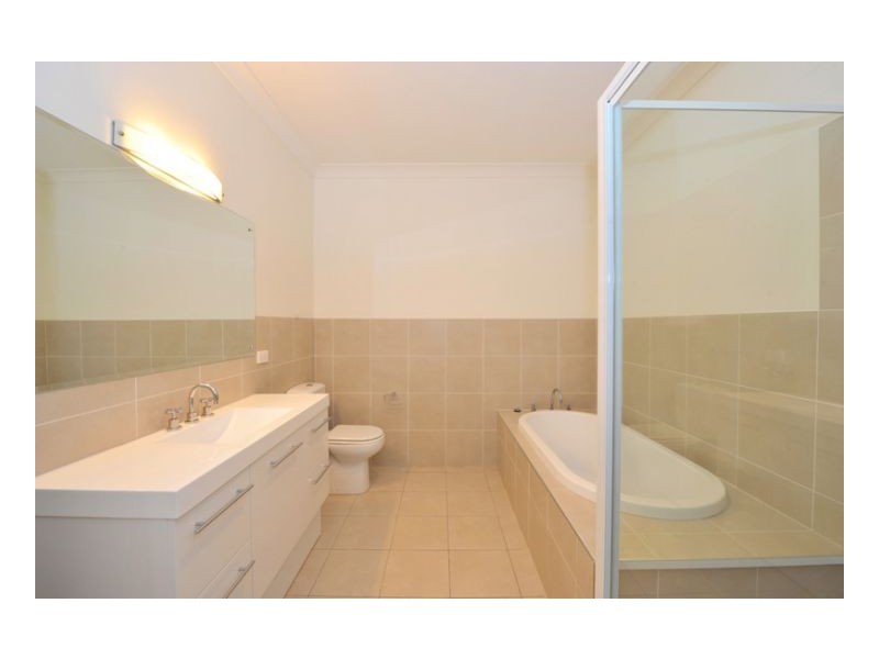 2/3 Macarthur Place, Tamworth NSW 2340