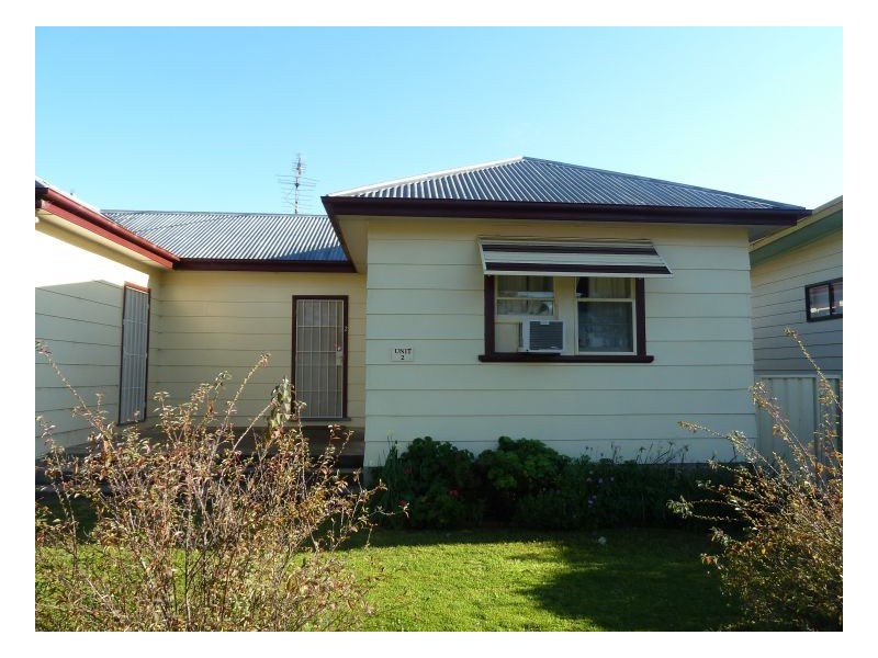 2/34 Robert Street, Tamworth NSW 2340