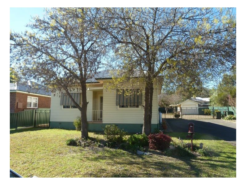15 Victoria Street, Tamworth NSW 2340