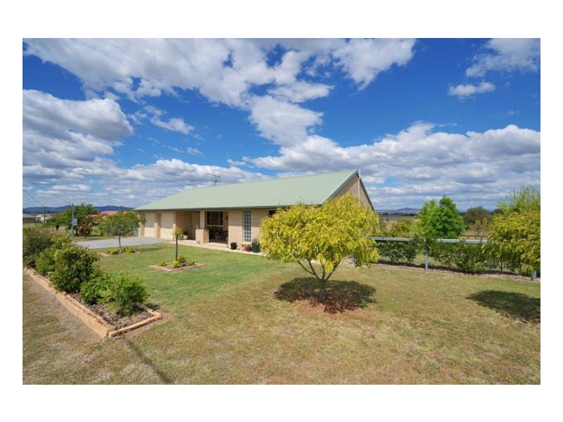 1 Worboys Road, Tamworth NSW 2340