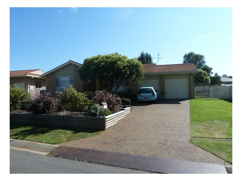 15 Wallamoul Street, Tamworth NSW 2340