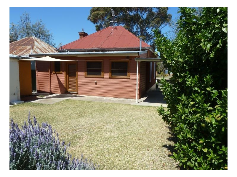 19 Gipps Street, Tamworth NSW 2340