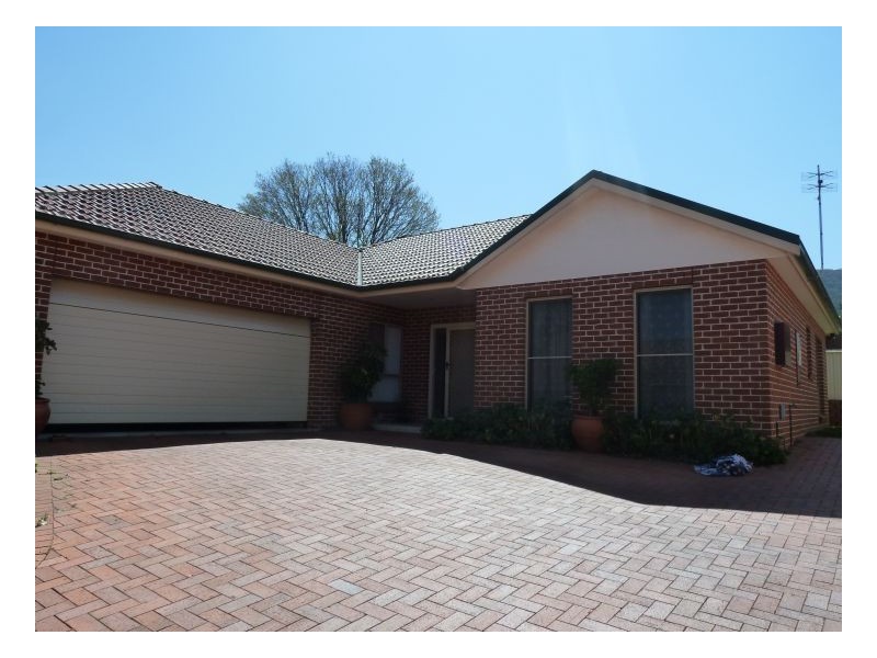 180a Carthage Street, Tamworth NSW 2340