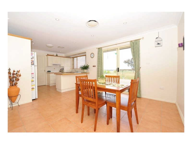 1 Worboys Road, Tamworth NSW 2340