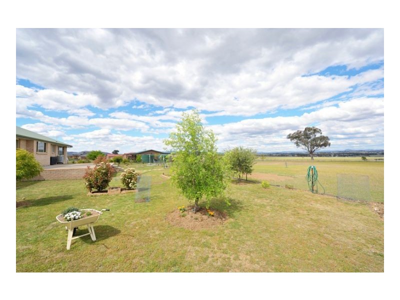 1 Worboys Road, Tamworth NSW 2340